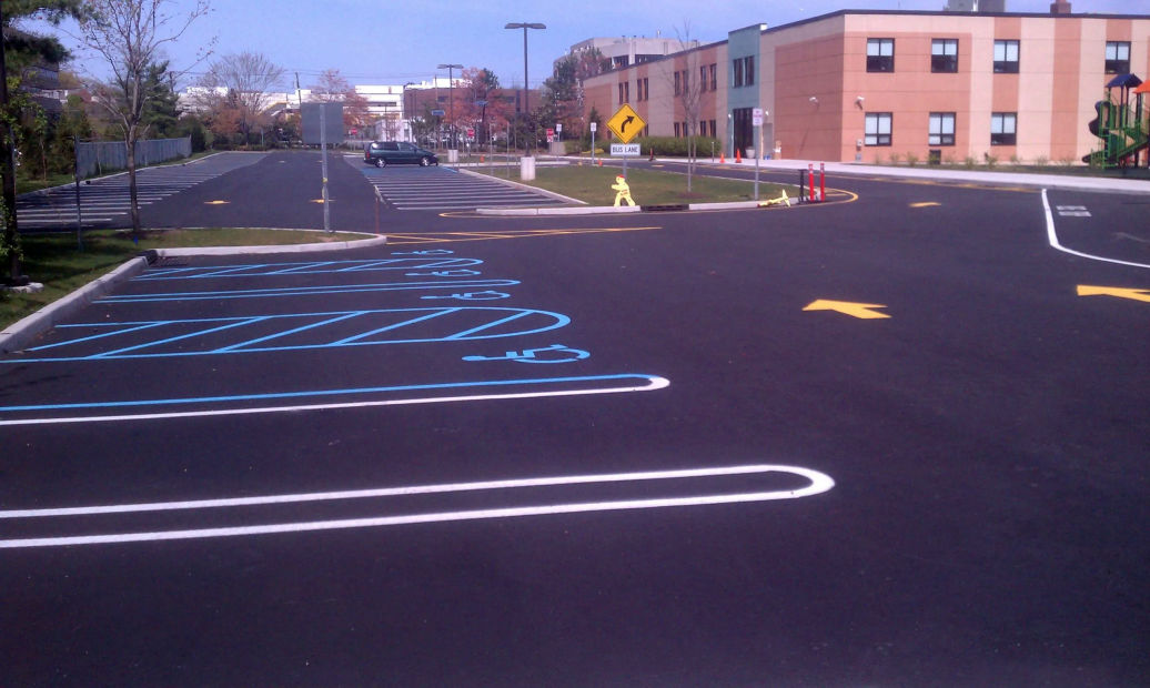 Commercial Paving : Parking Lot Paving